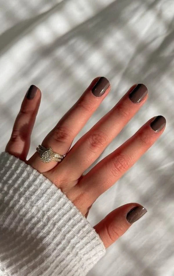 MIJN NAGELS GROEIEN EINDELIJK WEER